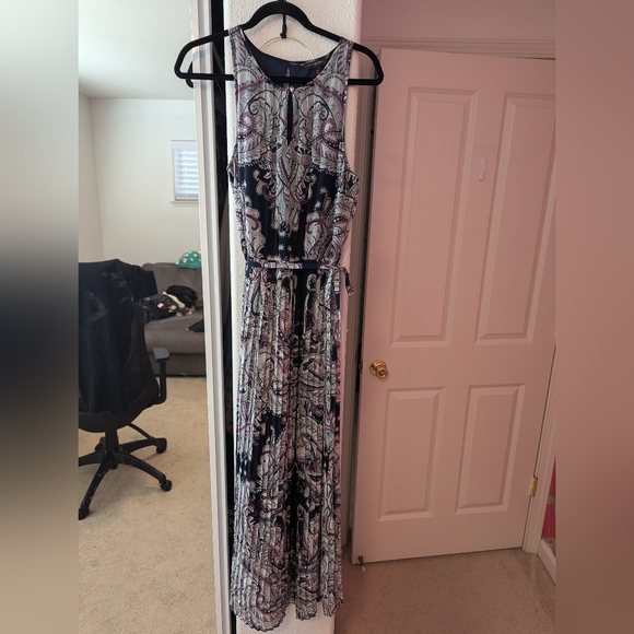 Banana Republic Pleated Paisley Maxi Dress - Picture 1 of 4